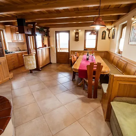 Vivid Hillside With Hot-tub And Sauna - Two Bedroom