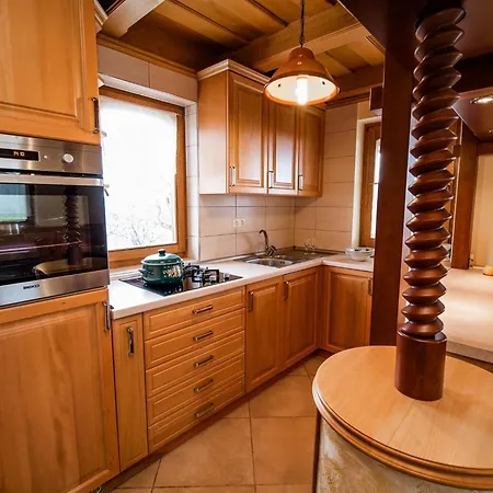 Vivid Hillside With Hot-tub And Sauna - Two Bedroom