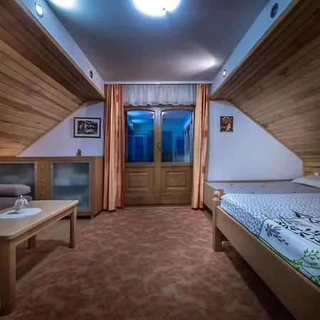 Vivid Hillside With Hot-tub And Sauna - Two Bedroom *