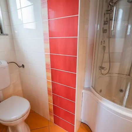 Prázdninový dům Vivid Hillside With Hot-tub And Sauna - Two Bedroom Sevnica