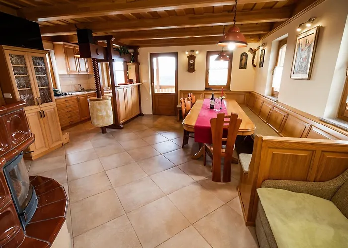 Vivid Hillside With Hot-tub And Sauna - Two Bedroom