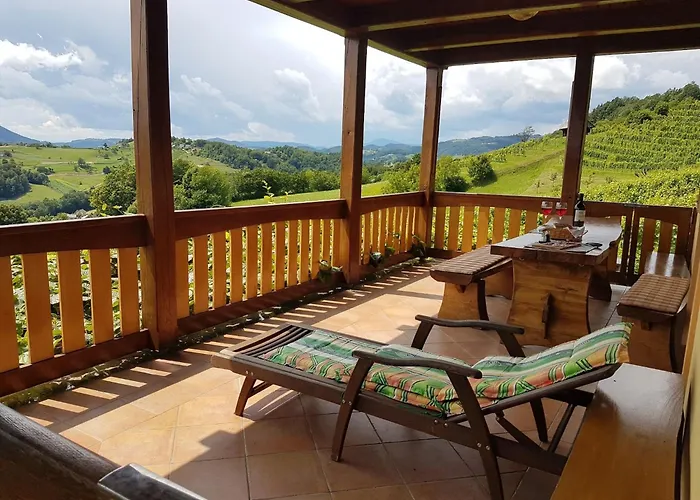 Vikendica Vivid Hillside With Hot-tub And Sauna - Two Bedroom *