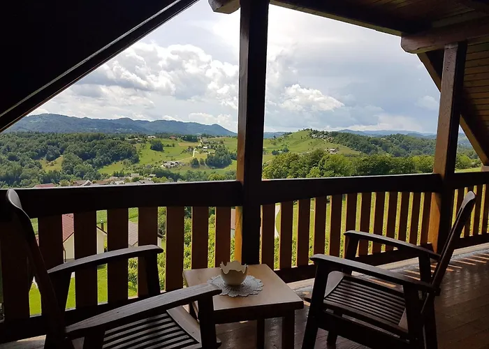 בית נופש Vivid Hillside With Hot-tub And Sauna - Two Bedroom Sevnica