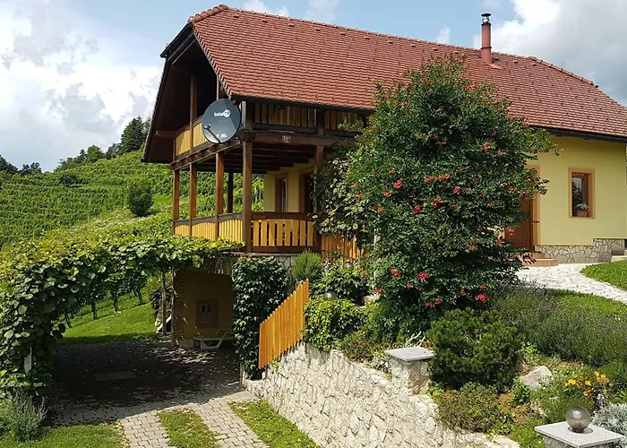 Vivid Hillside With Hot-tub And Sauna - Two Bedroom