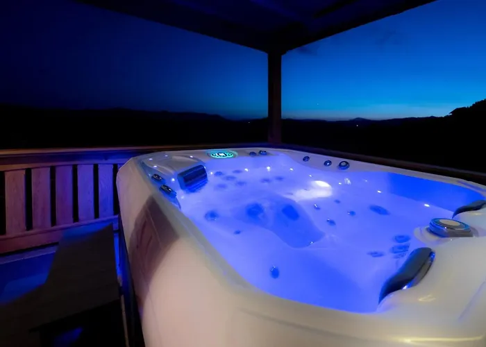Vivid Hillside With Hot-tub And Sauna - Two Bedroom
